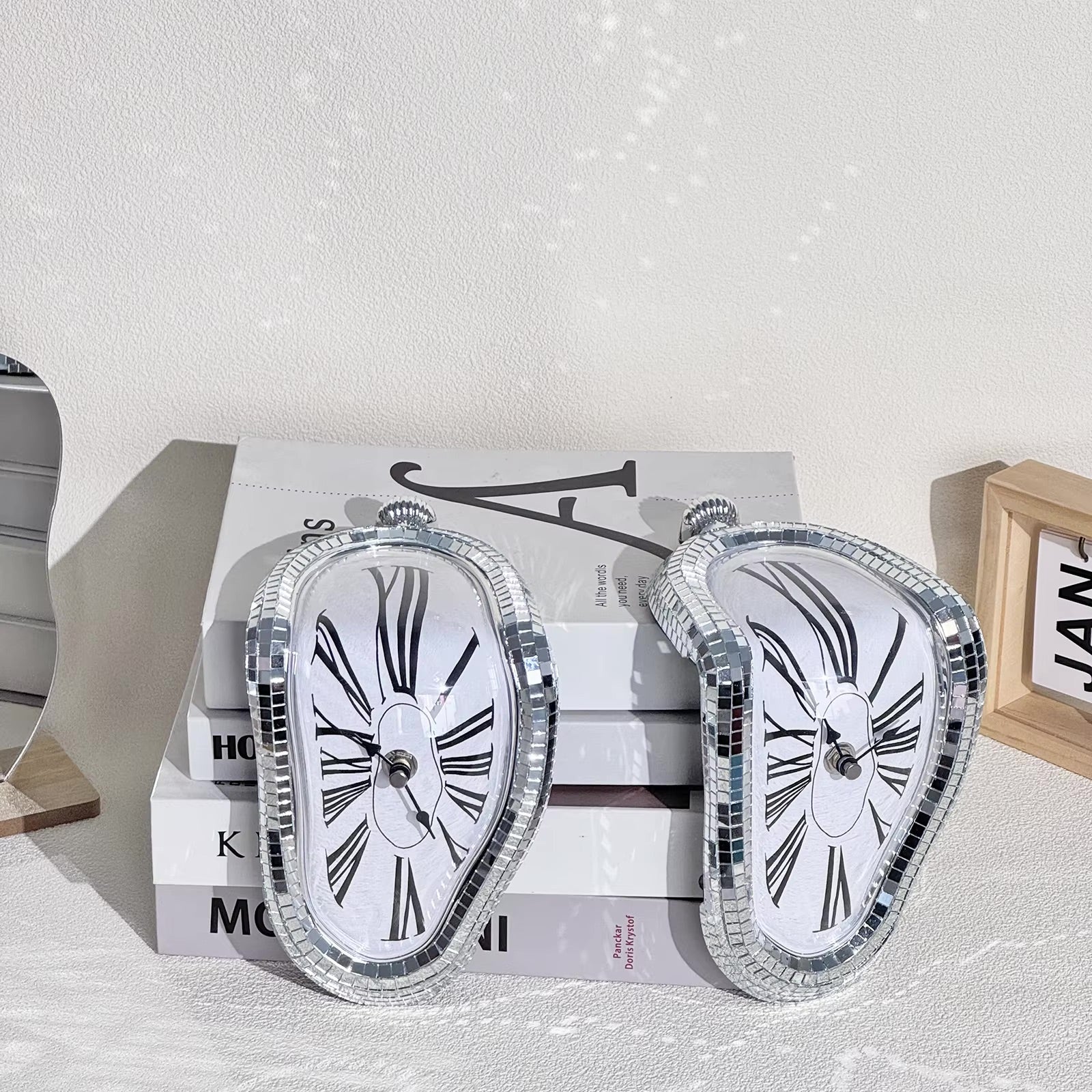 ArtZ® Salvador Dali Distorted Melting Clock